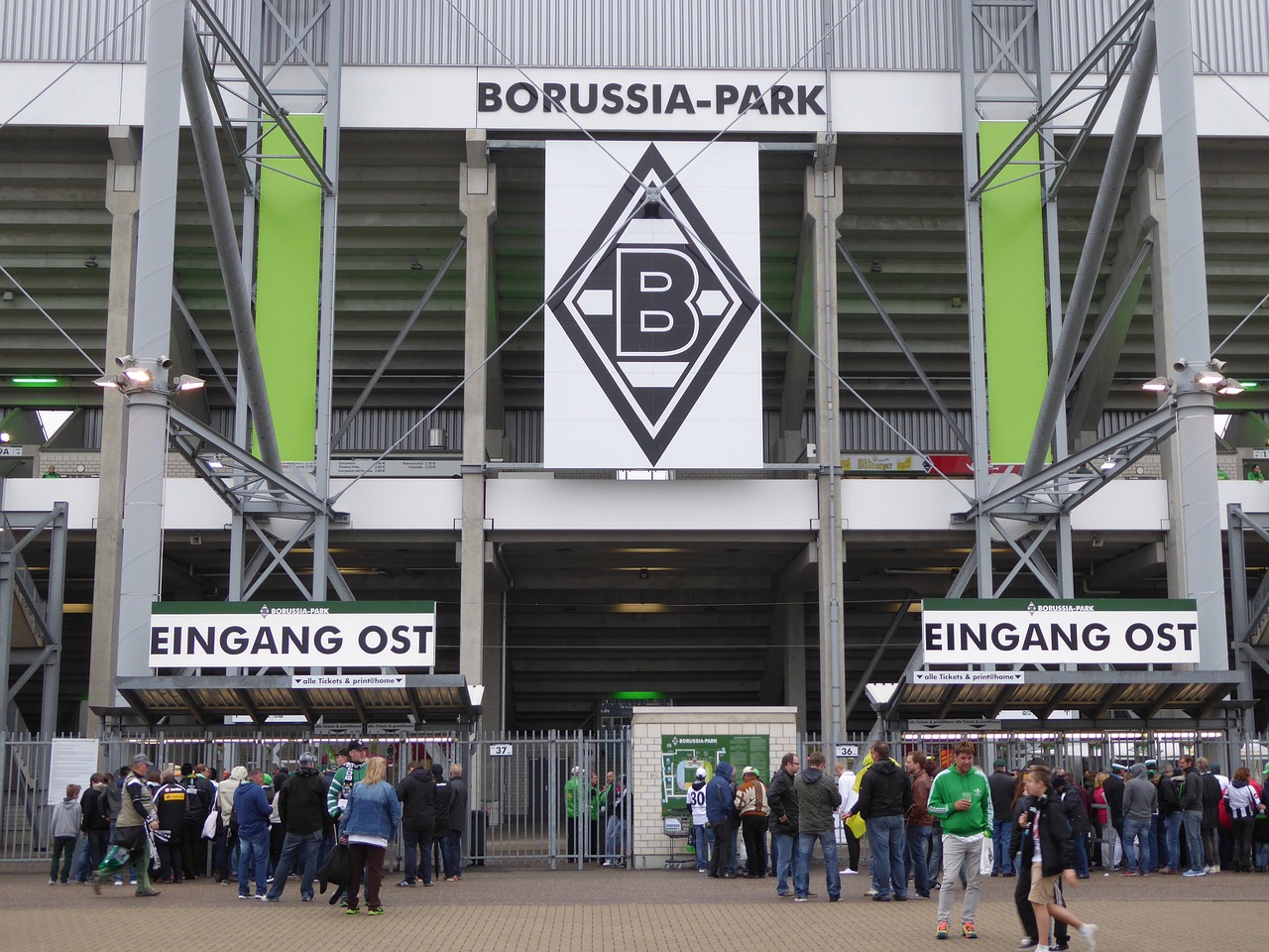 Borussia Park: Hemmaarenan för Borussia Dortmund